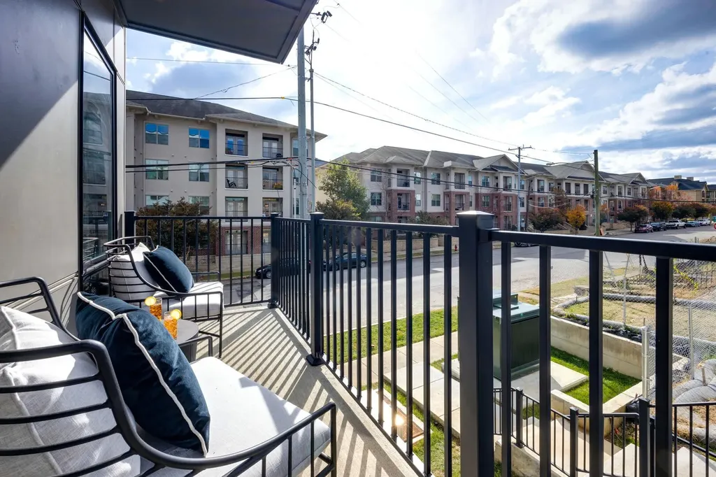 303 31st Ave, N Nashville TN 37203