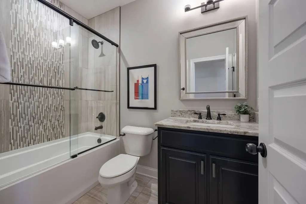 1009A 12th Ave, S Nashville TN 37203