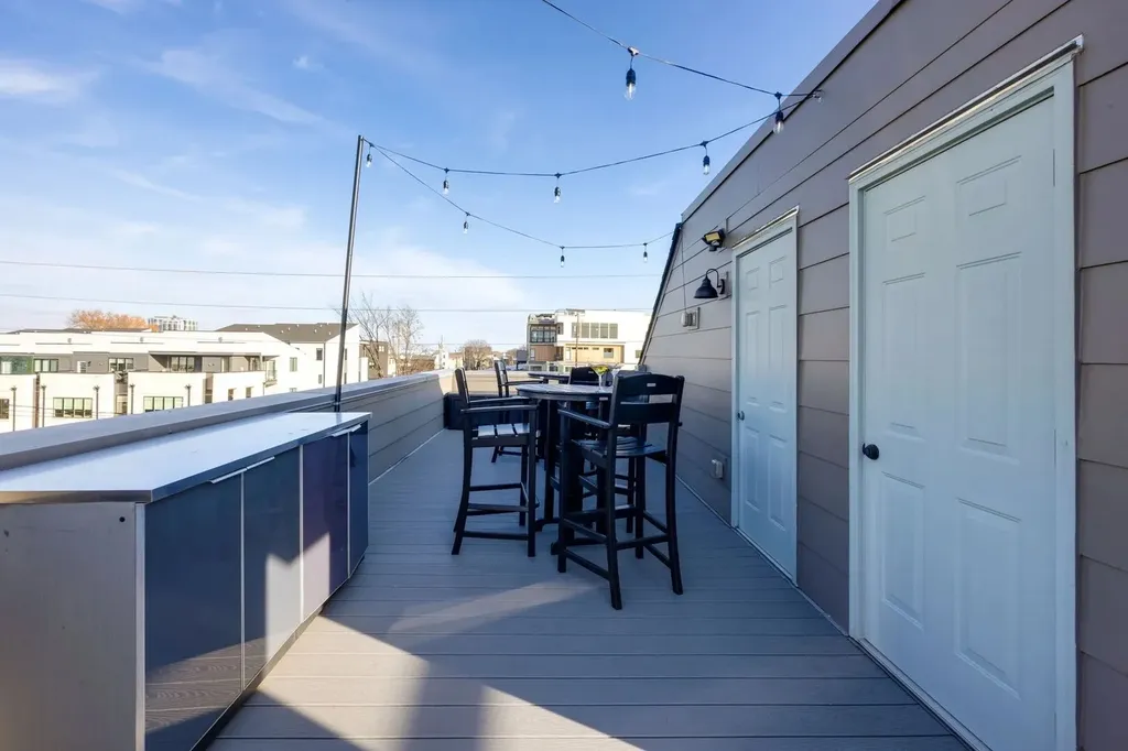 1009A 12th Ave, S Nashville TN 37203