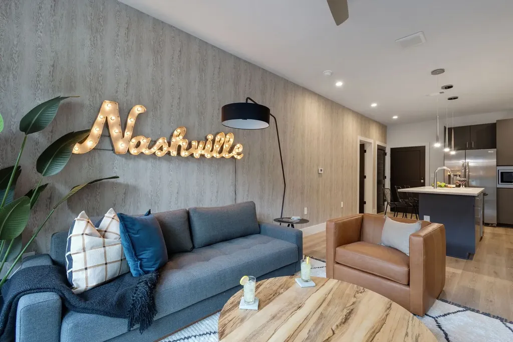 303 31st Ave, N Nashville TN 37203