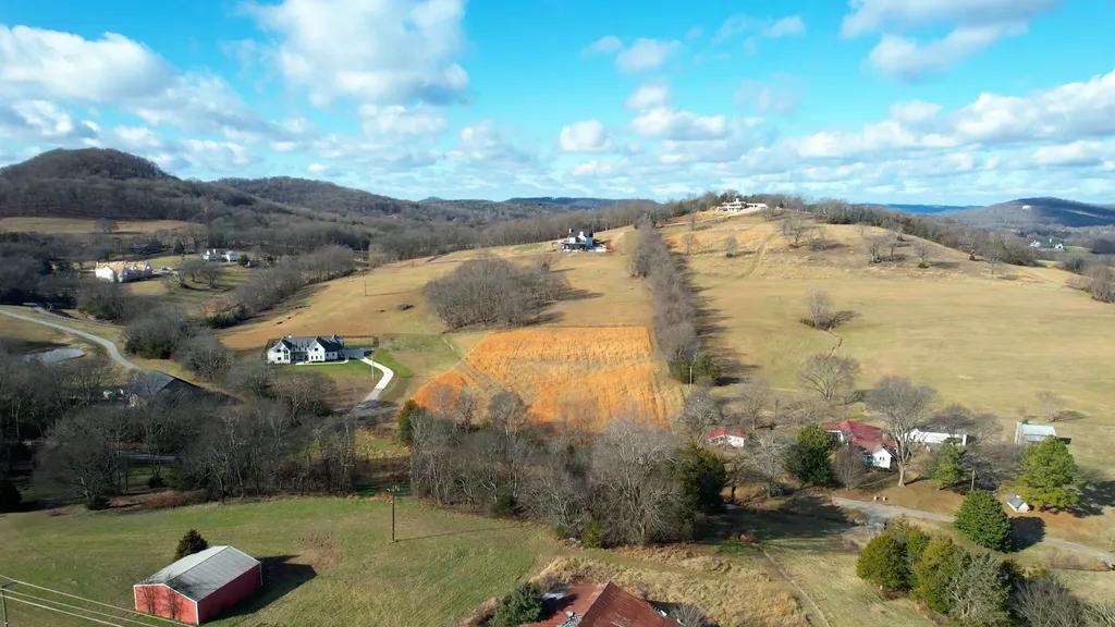 9604 Clovercroft Road Nolensville TN 37135