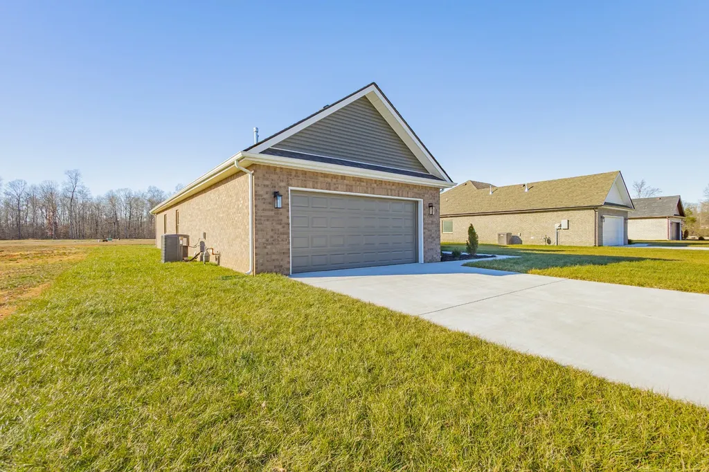 58 Brooklyn Avenue Manchester TN 37355
