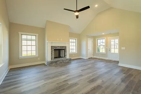 58 Brooklyn Avenue Manchester TN 37355