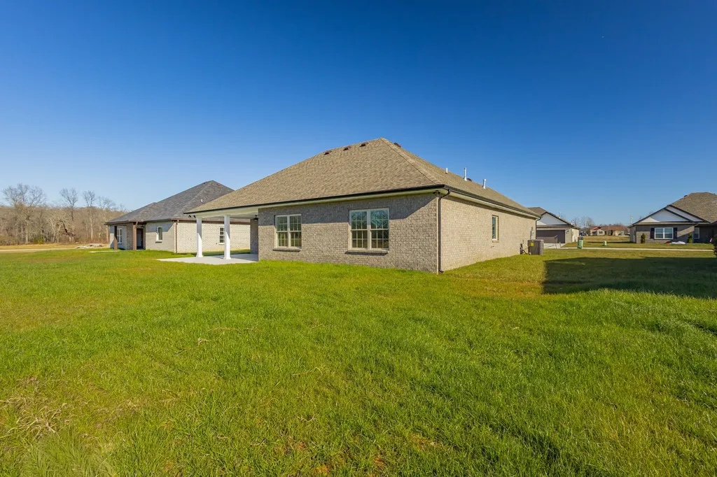 42 Brooklyn Avenue Manchester TN 37355