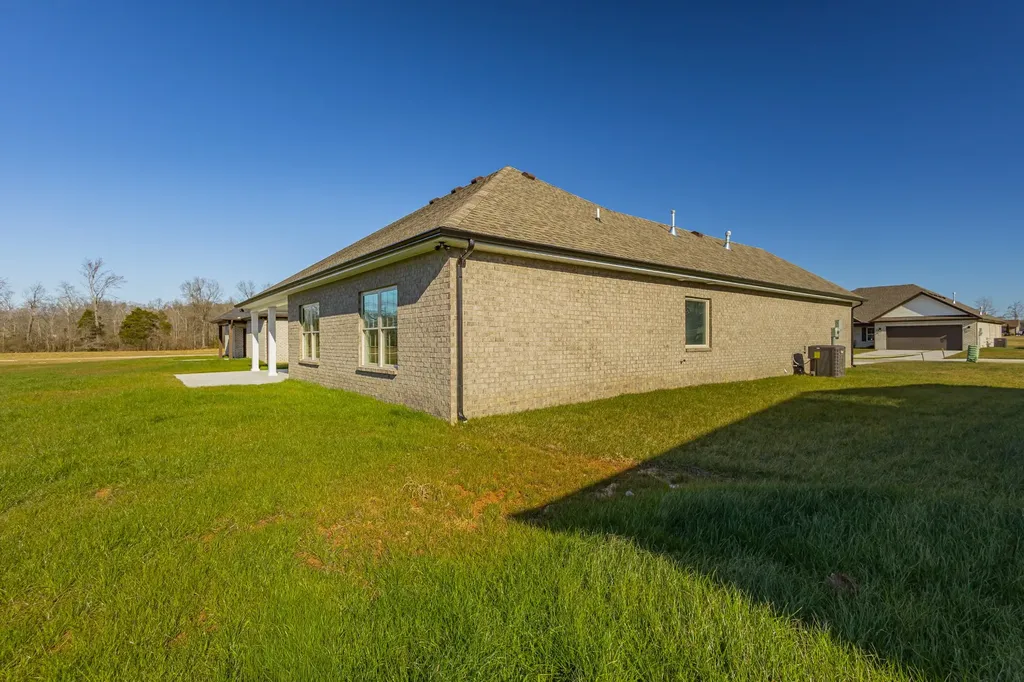 42 Brooklyn Avenue Manchester TN 37355