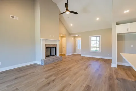 42 Brooklyn Avenue Manchester TN 37355