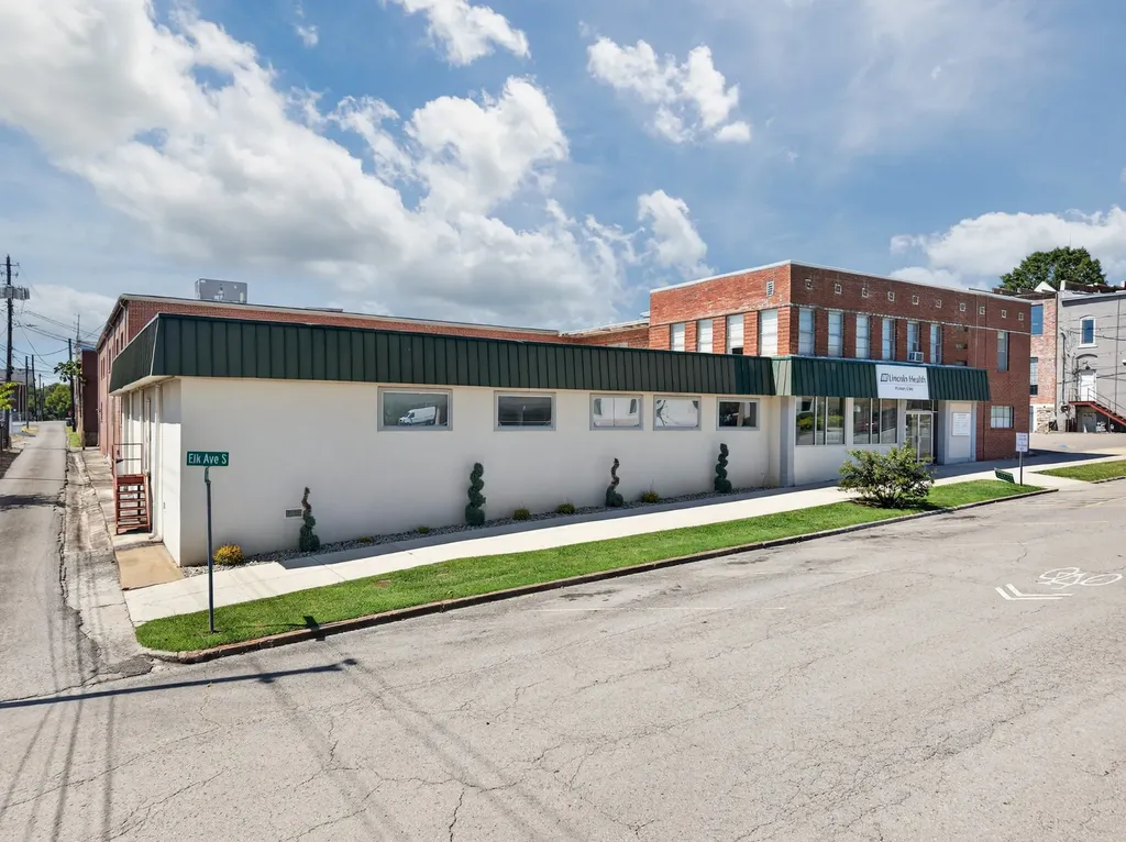 207 Elk Ave, S Fayetteville TN 37334