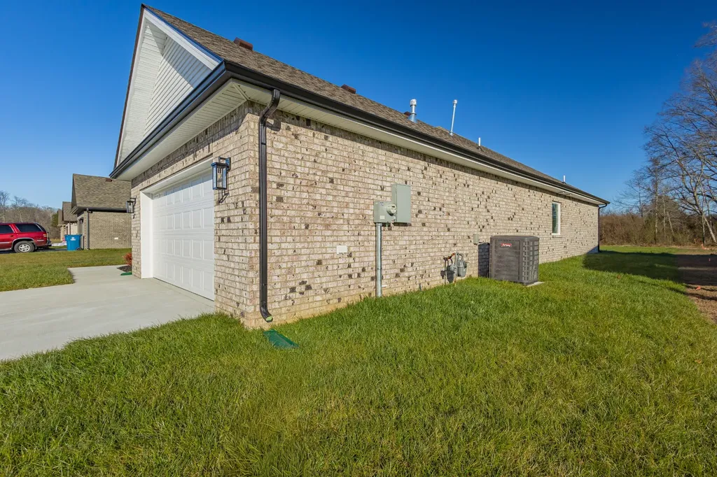 71 Brooklyn Avenue Manchester TN 37355