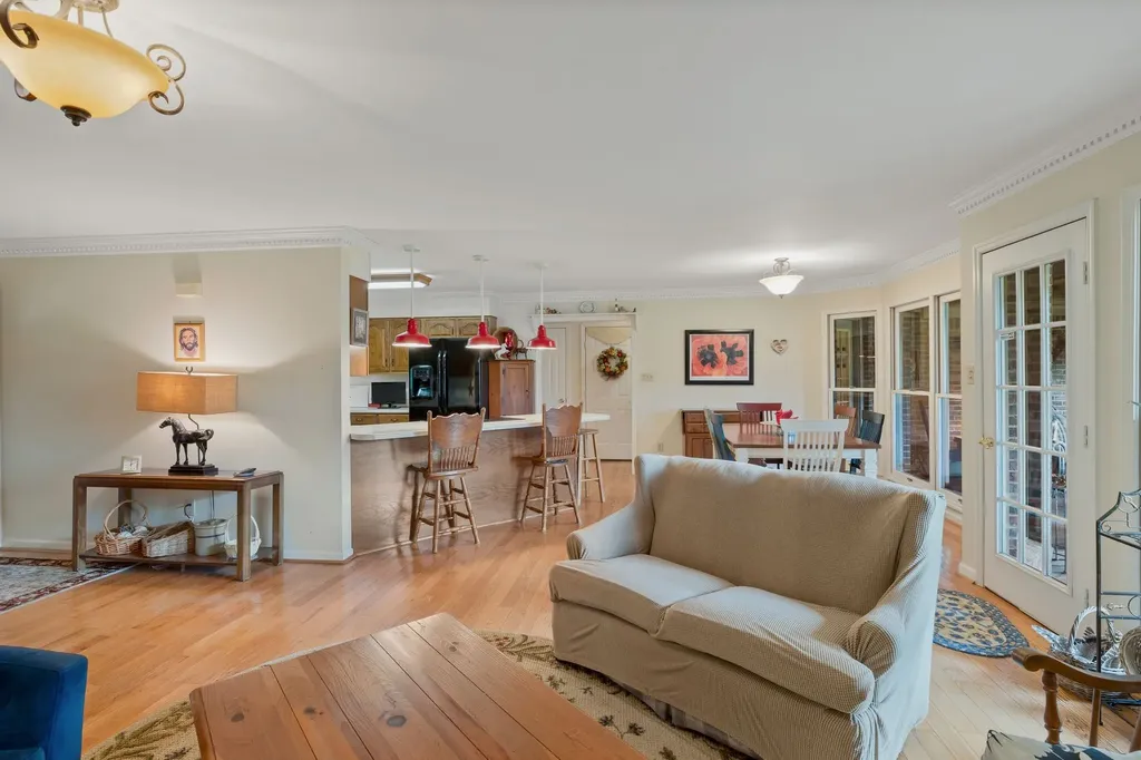 5010 John Lee Johnson Road Columbia TN 38401