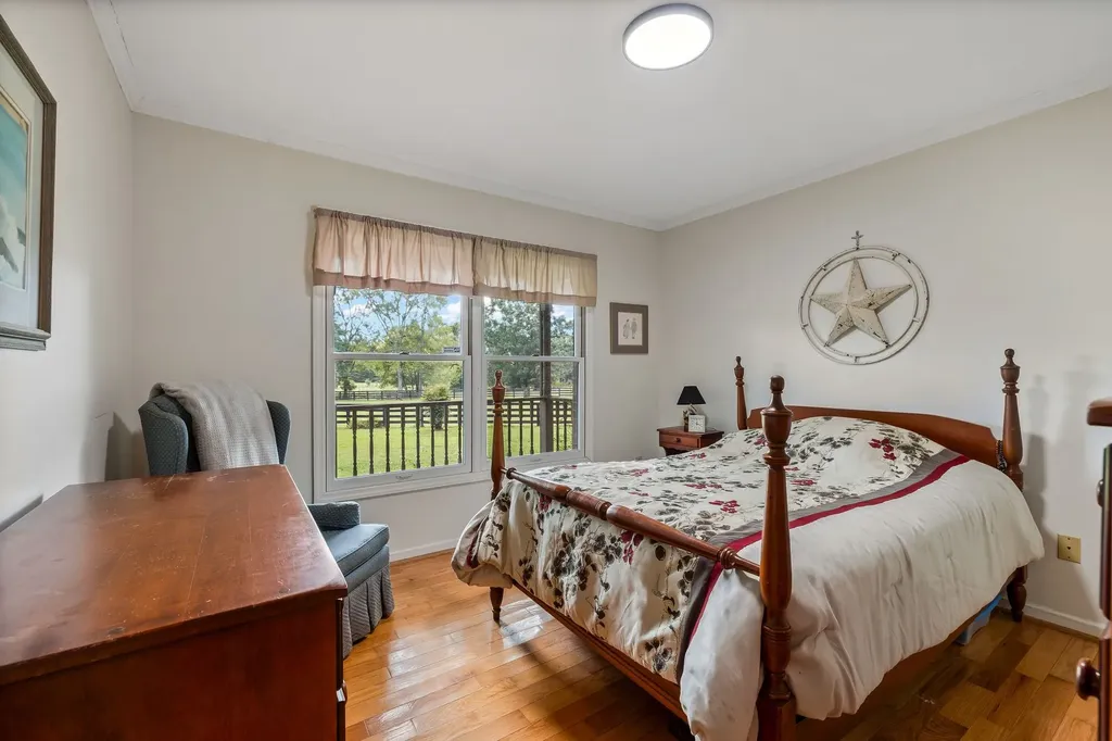 5010 John Lee Johnson Road Columbia TN 38401