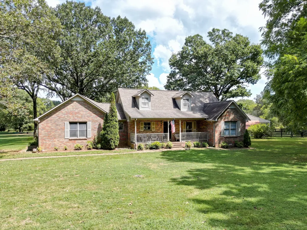 5010 John Lee Johnson Road Columbia TN 38401