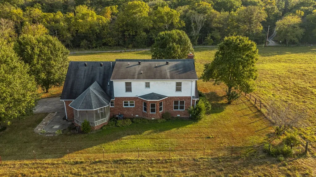 724 Deshea Creek Road Gallatin TN 37066