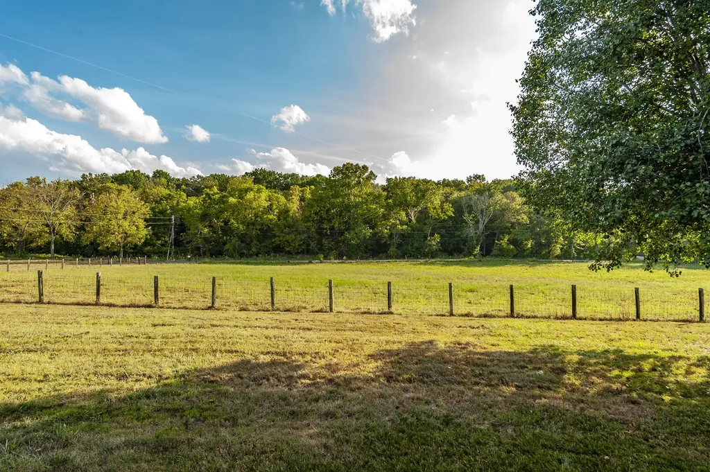 724 Deshea Creek Road Gallatin TN 37066