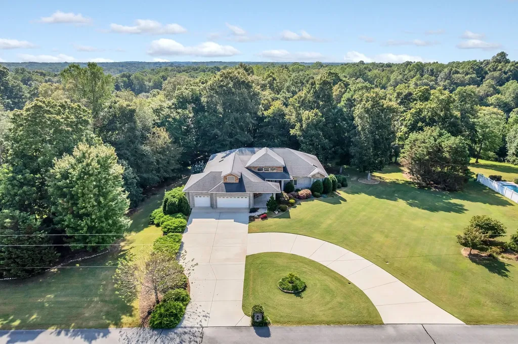 2124 Boswell Road Winchester TN 37398