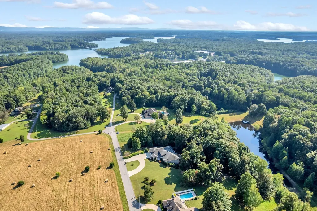2124 Boswell Road Winchester TN 37398
