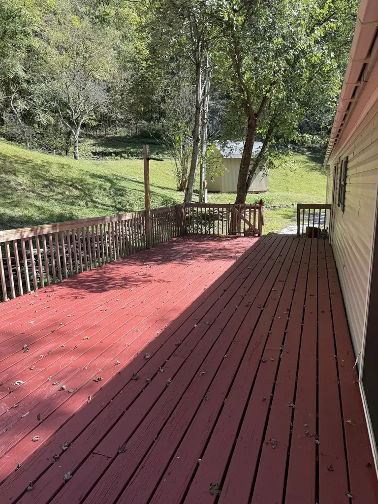 33 Nascar Lane Pleasant Shade TN 37145