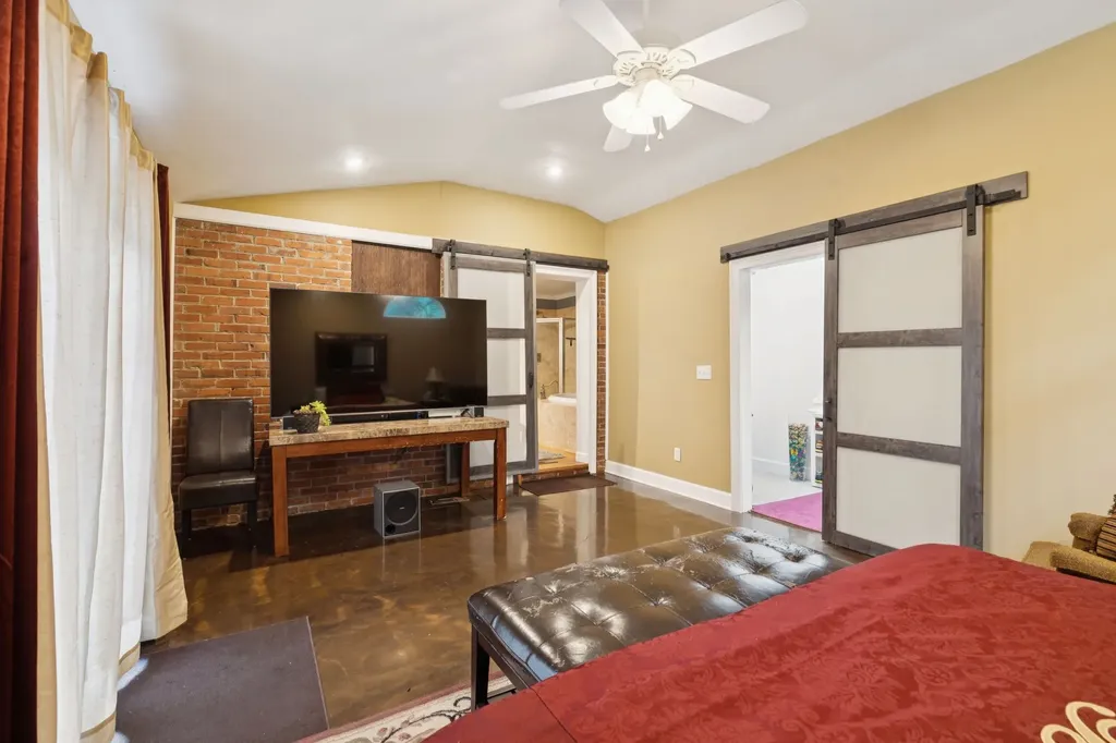 812 W Old Hickory Boulevard Madison TN 37115