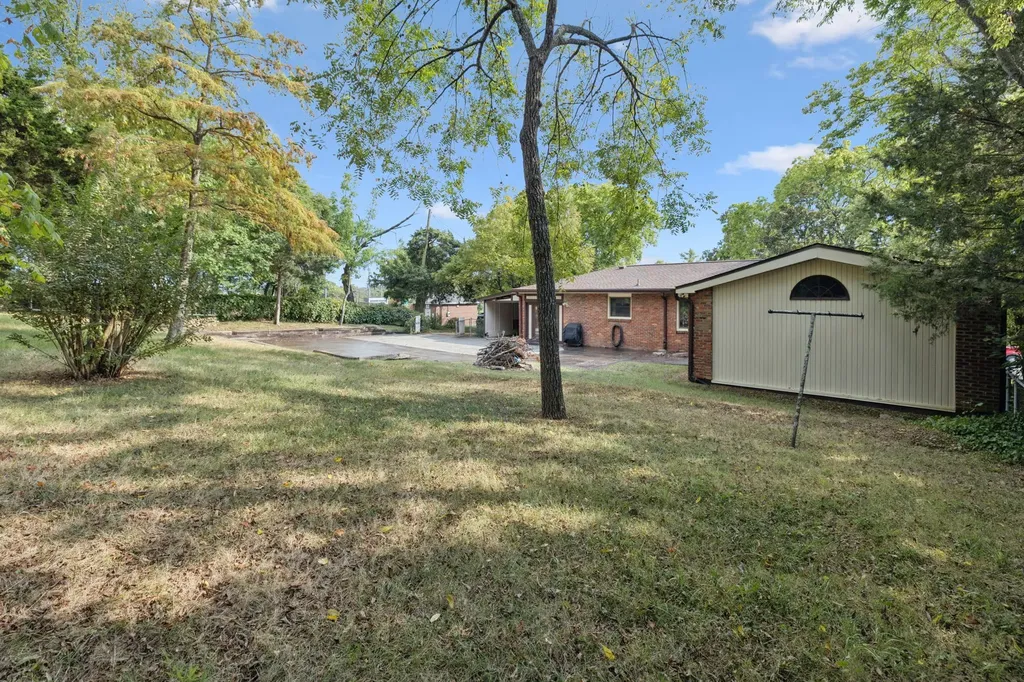 812 W Old Hickory Boulevard Madison TN 37115