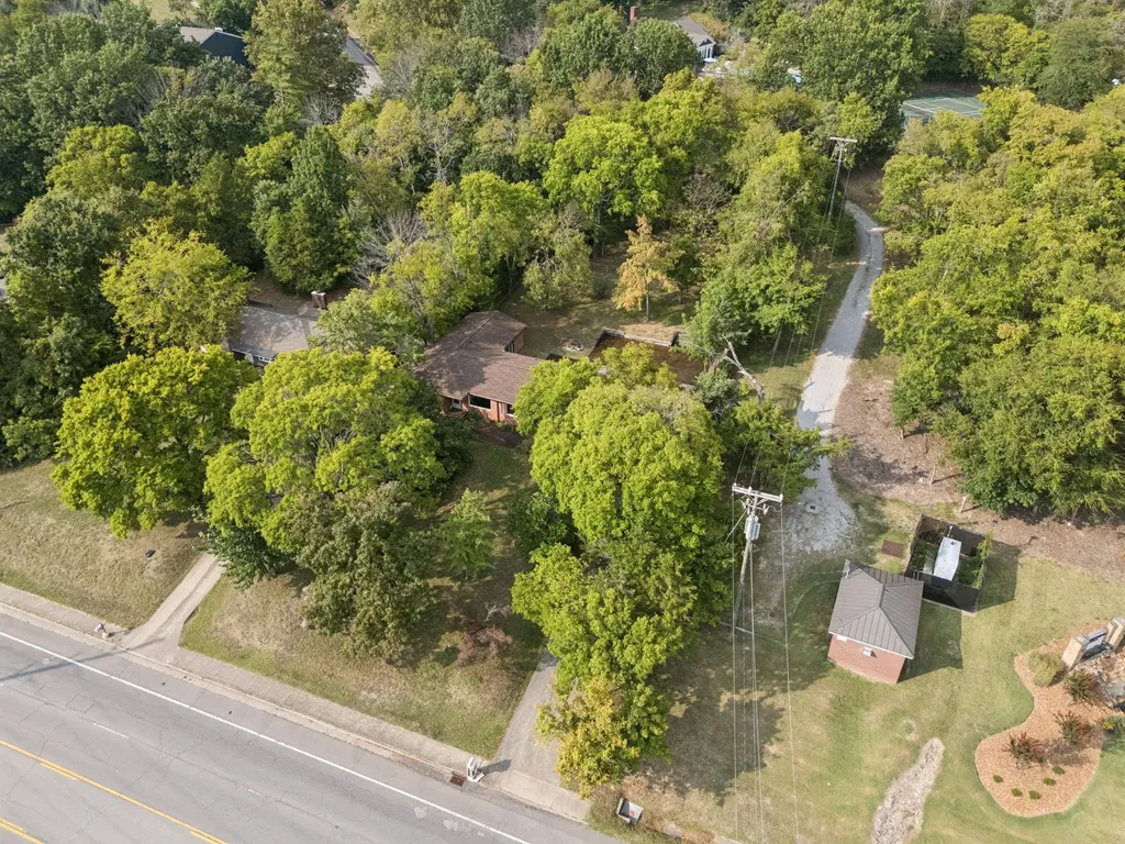 812 W Old Hickory Boulevard Madison TN 37115