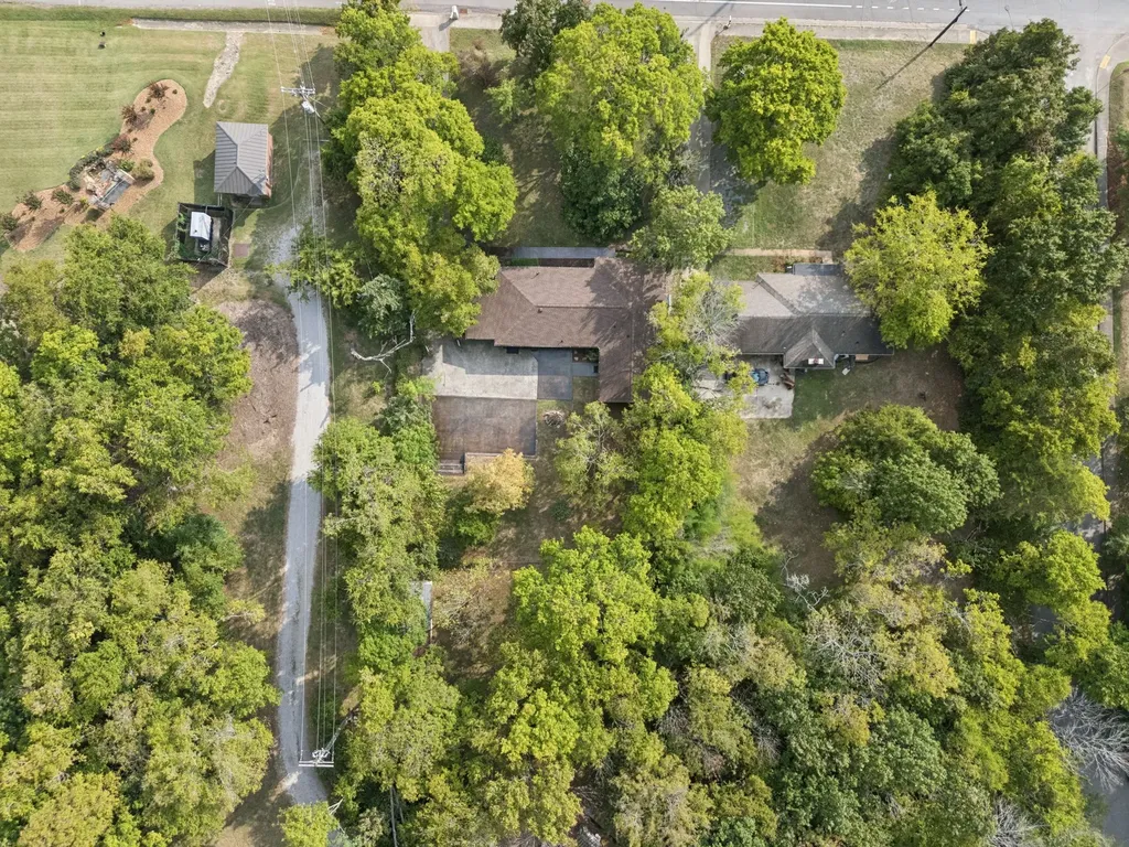 812 W Old Hickory Boulevard Madison TN 37115