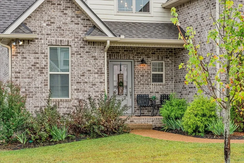 401 Hunter Bryce Lane Lebanon TN 37087