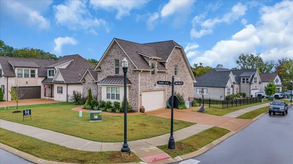 401 Hunter Bryce Lane Lebanon TN 37087