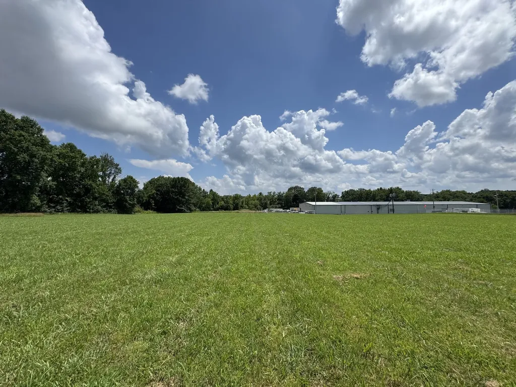 0 Highway 76, E White House TN 37188