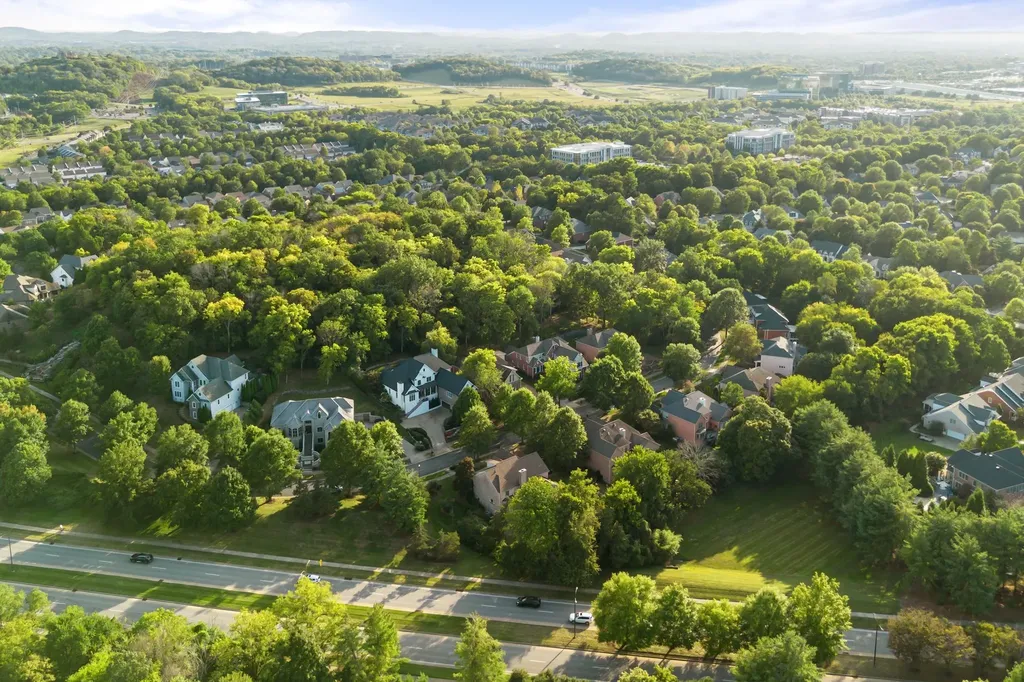173 Allenhurst Circle Franklin TN 37067
