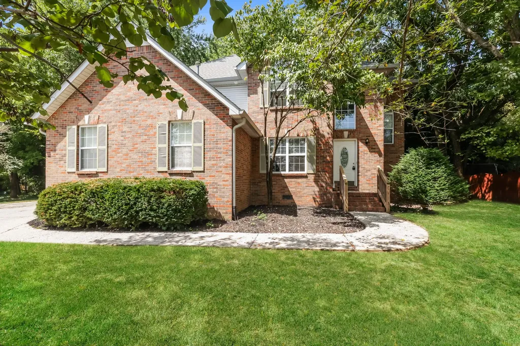 305 Castlemere Court Murfreesboro TN 37130
