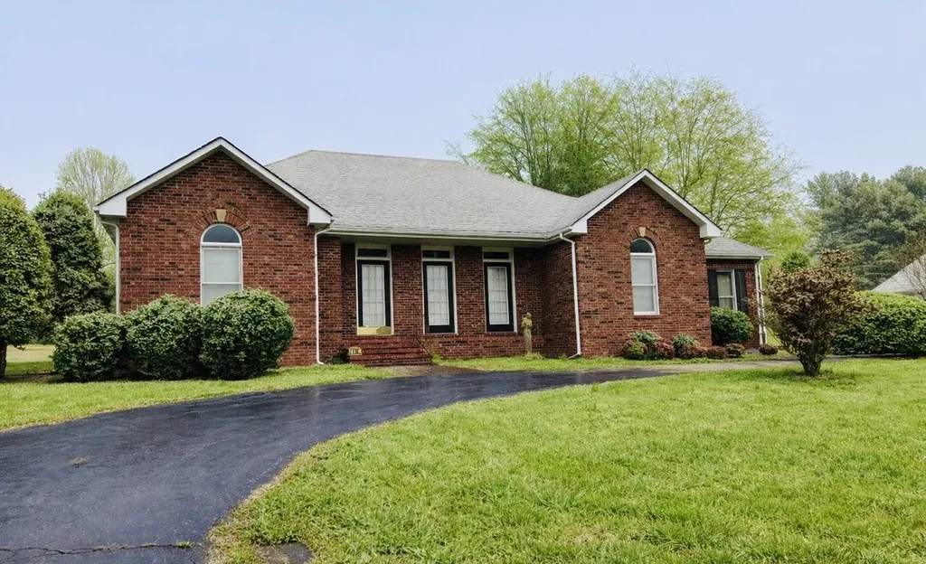 728 W Main Street Mcminnville TN 37110