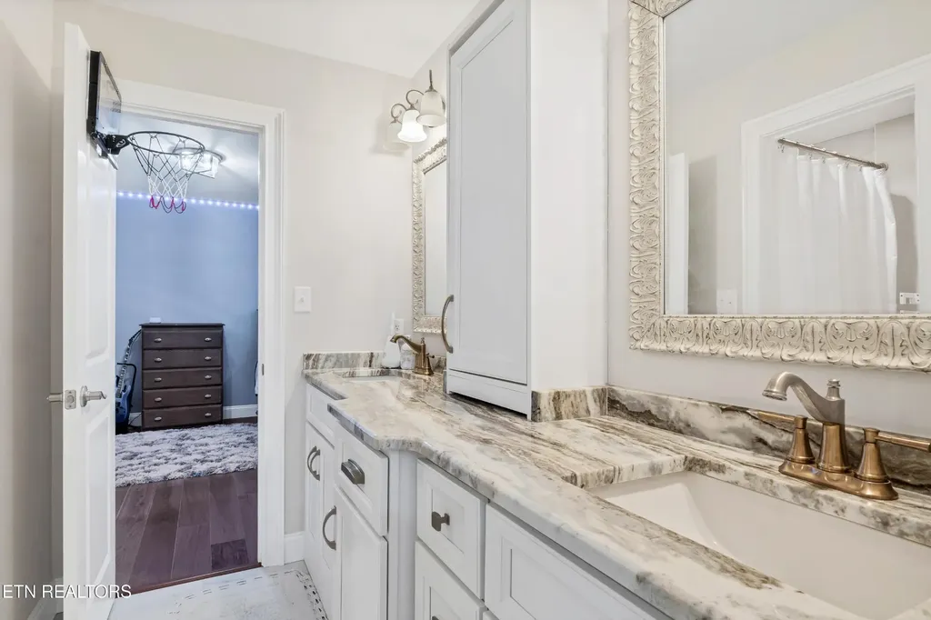 101 Settlers Point Boulevard Maryville TN 37801