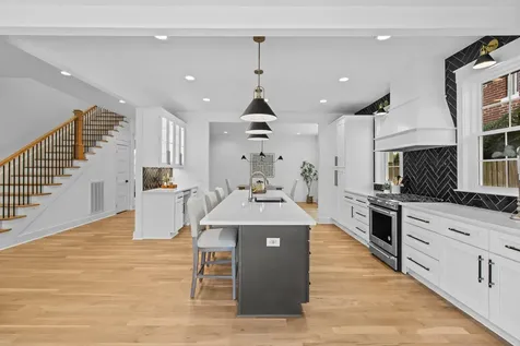 707 S Greenwood Avenue Chattanooga TN 37404