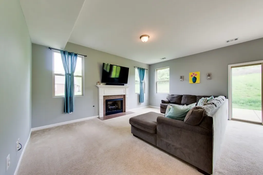 950 Hunters Lane Springfield TN 37172