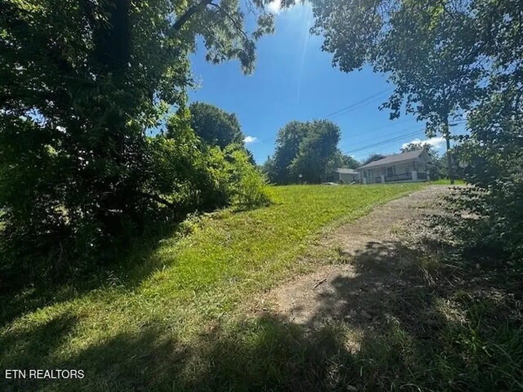 2743 Wilson Avenue Knoxville TN 37914