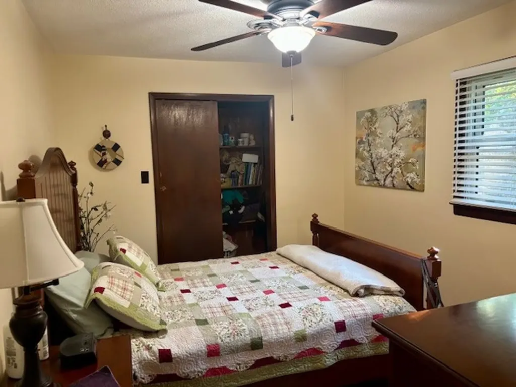 2258 S Williams Road Greenbrier TN 37073