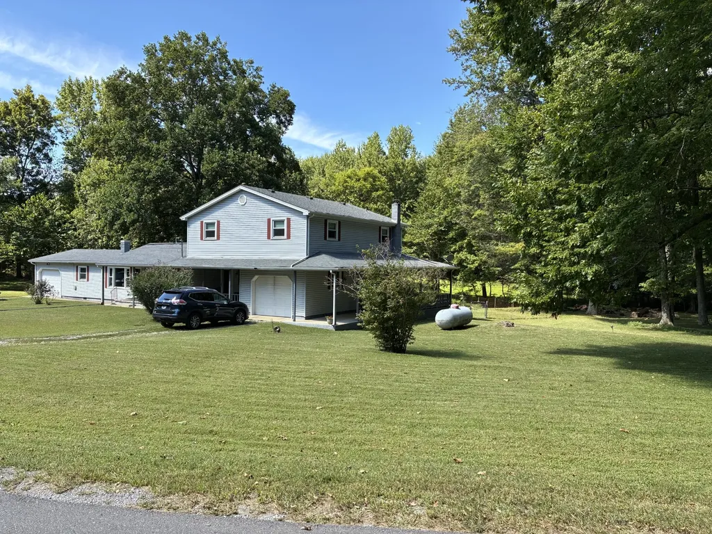 2258 S Williams Road Greenbrier TN 37073