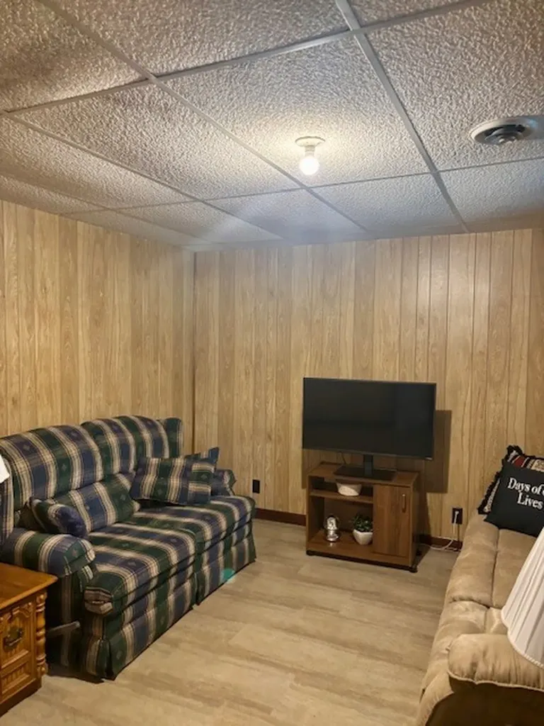 2258 S Williams Road Greenbrier TN 37073