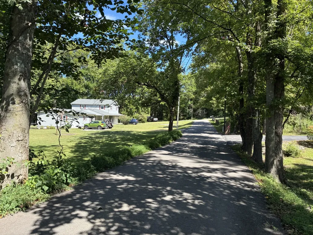 2258 S Williams Road Greenbrier TN 37073