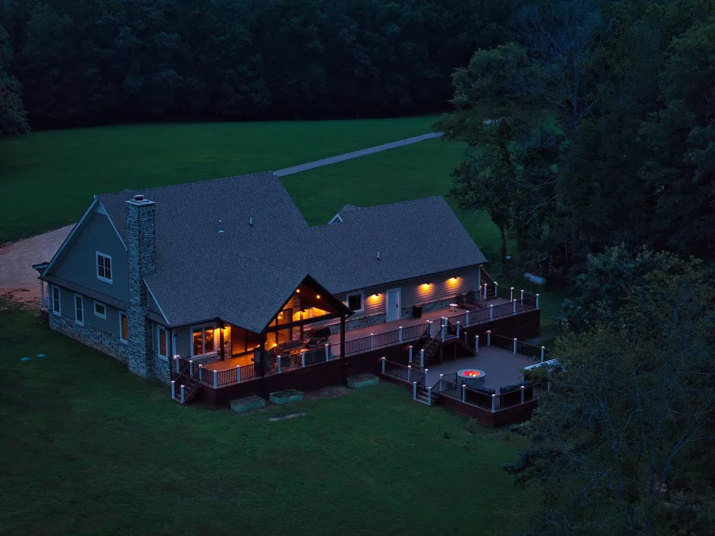 450 Lowe Branch Road Centerville TN 37033