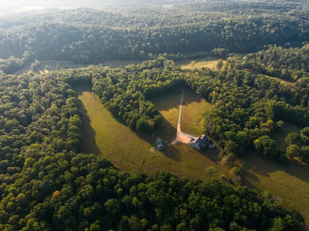 450 Lowe Branch Road Centerville TN 37033