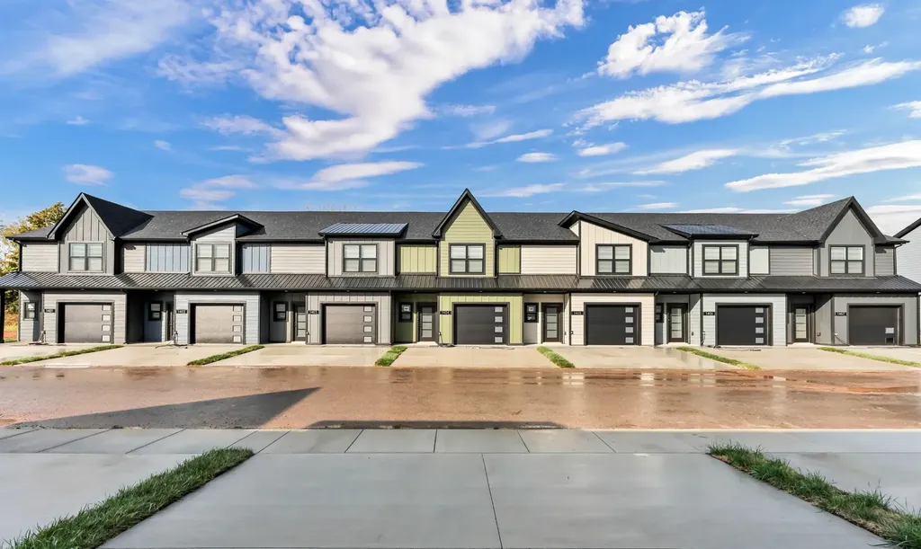 1402 Jonathan Wade Circle Clarksville TN 37043