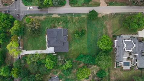4815 Granny White Pike Nashville TN 37220