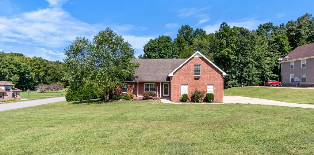 1375 Tannahill Way Clarksville TN 37043