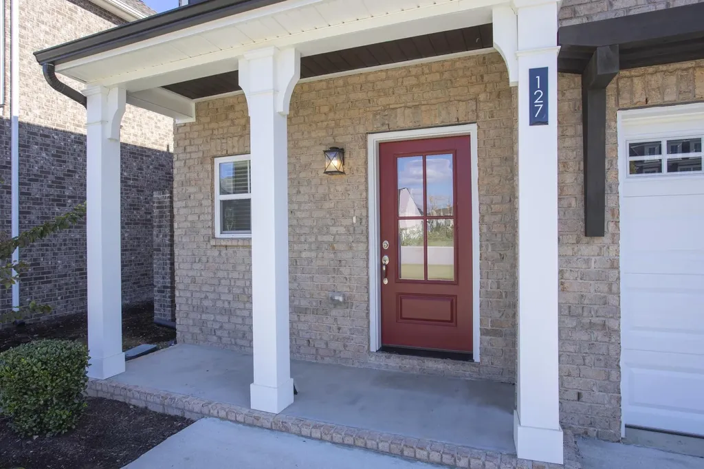 127 Dameron Drive Hendersonville TN 37075