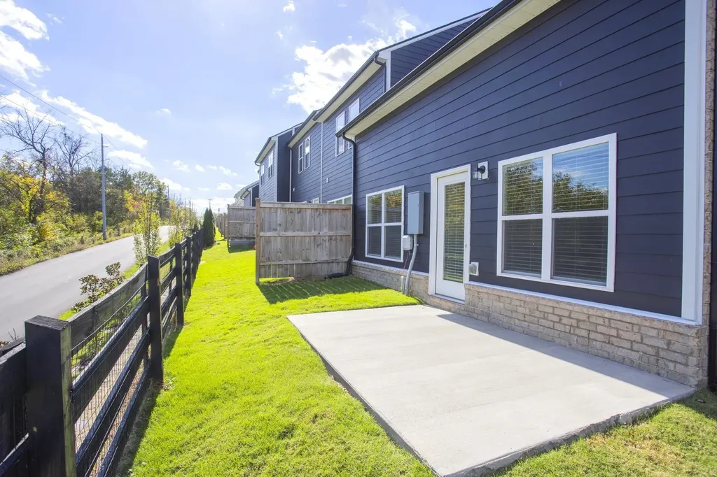 127 Dameron Drive Hendersonville TN 37075