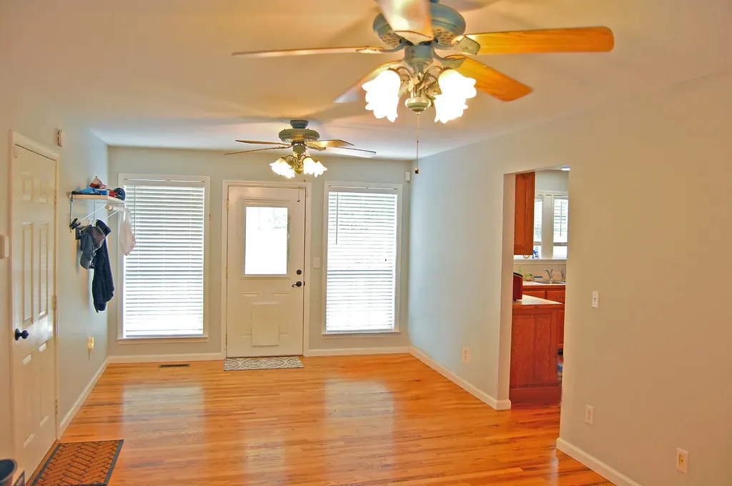 547 Grindstone Hollow Road Dickson TN 37055