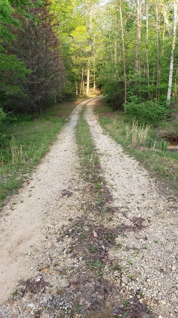 547 Grindstone Hollow Road Dickson TN 37055