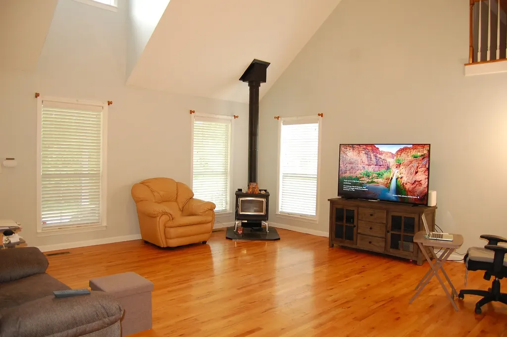 547 Grindstone Hollow Road Dickson TN 37055