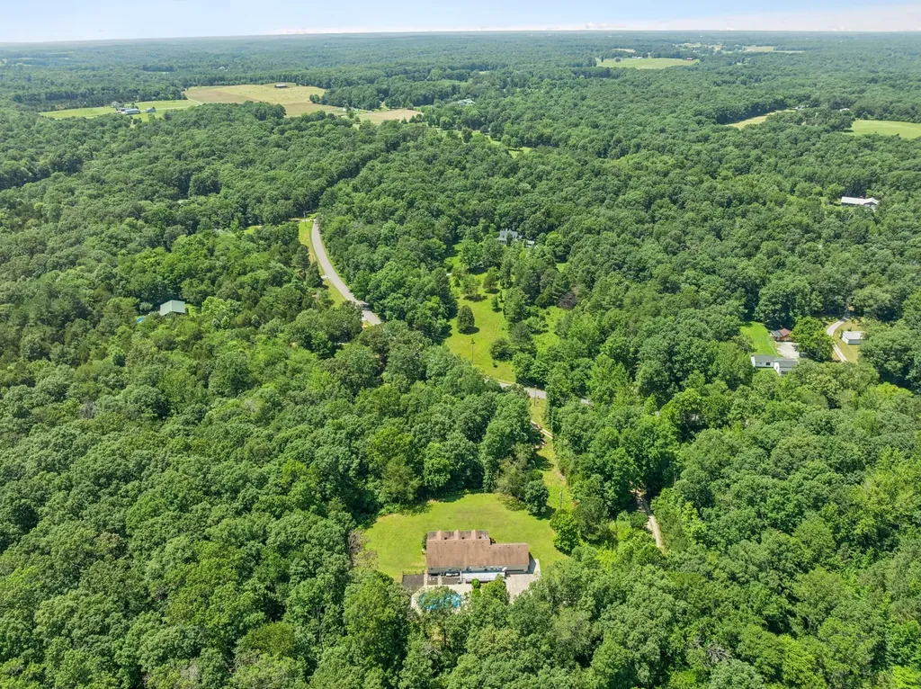 547 Grindstone Hollow Road Dickson TN 37055