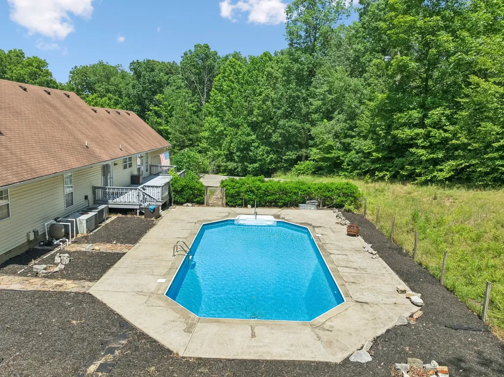 547 Grindstone Hollow Road Dickson TN 37055